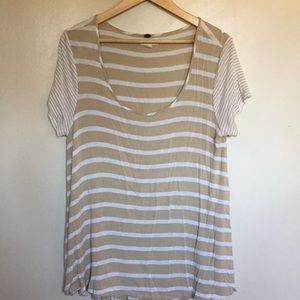 Soft flowy t-shirt - size XL